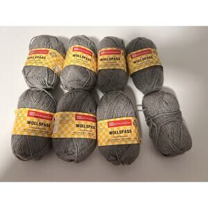 SPINNERIN Wollspas Yarn 100% Virgin Wool Gray 1.7 oz (50 GR) (8 Skeins-Same Lot)